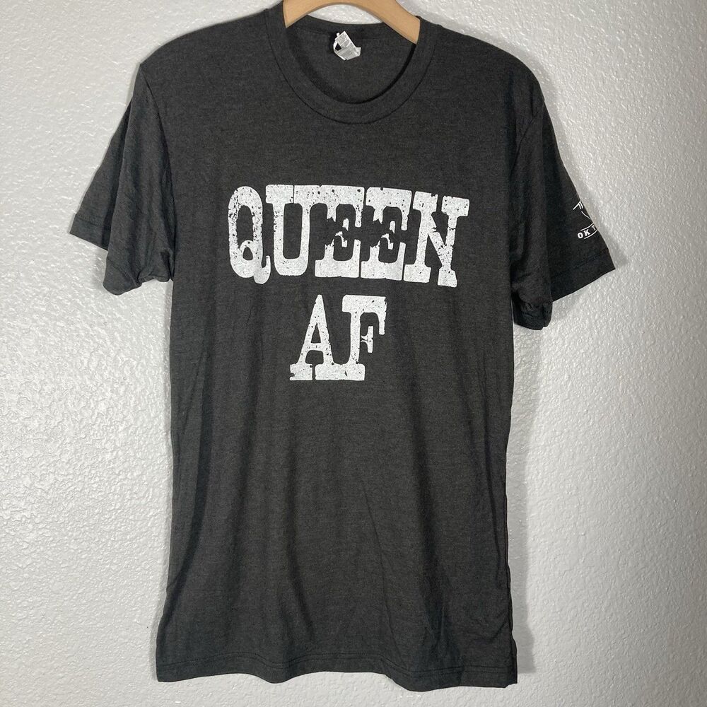 Womens Graphic T Shirt Tee M Gray White “Queen AF” Baddie Grunge Streetwear